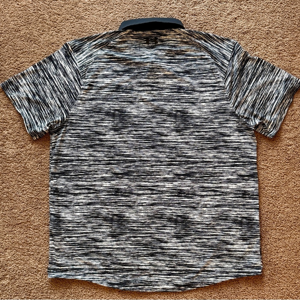 Under Armour Black and White Polo Shirt Sporty Design - Picture 5 of 5